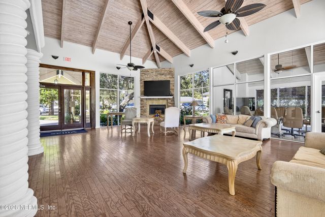 1800 THE GREENS Way 110, Jacksonville Beach, FL 32250