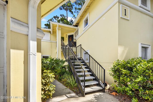 1800 THE GREENS Way 110, Jacksonville Beach, FL 32250