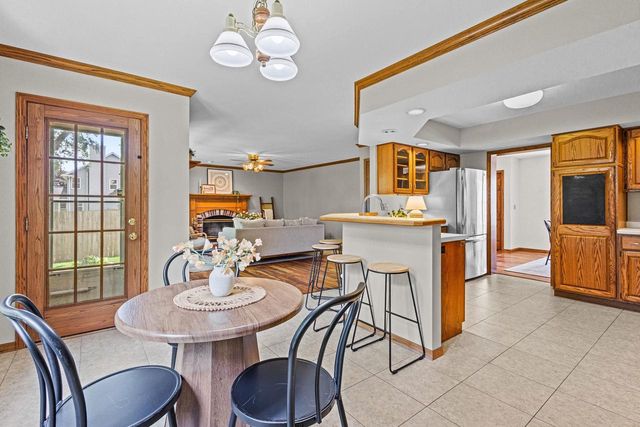 1012 PENDLETON ROAD, Neenah, WI 54956