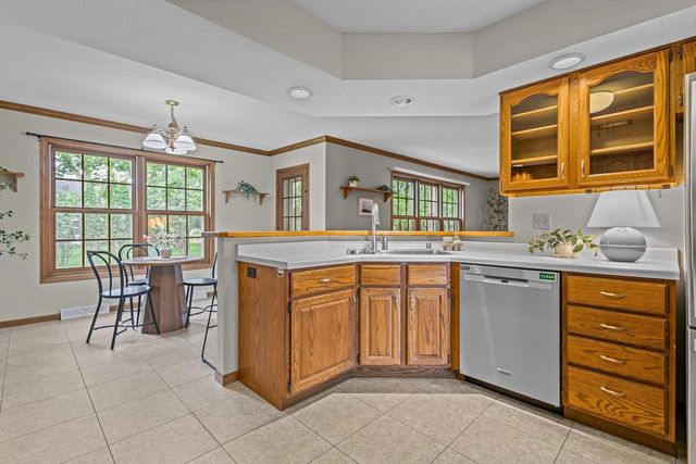 1012 PENDLETON ROAD, Neenah, WI 54956