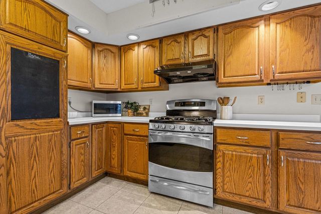 1012 PENDLETON ROAD, Neenah, WI 54956