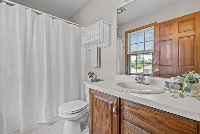 1012 PENDLETON ROAD, Neenah, WI 54956