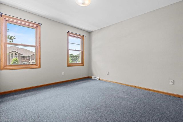 1012 PENDLETON ROAD, Neenah, WI 54956