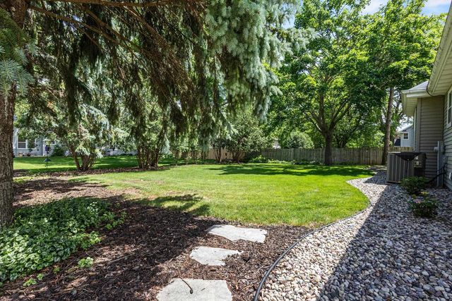 1012 PENDLETON ROAD, Neenah, WI 54956