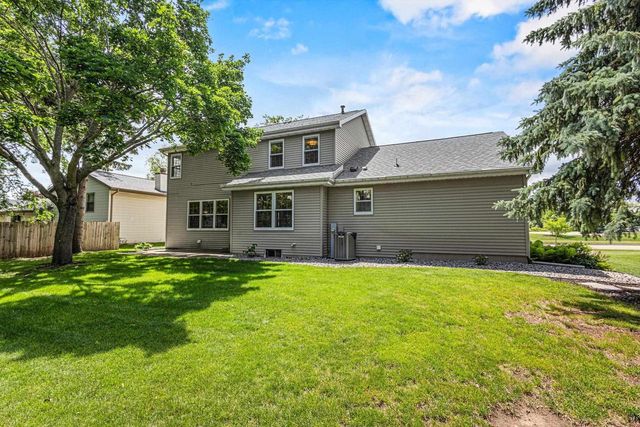 1012 PENDLETON ROAD, Neenah, WI 54956