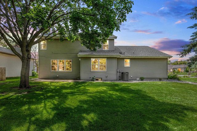 1012 PENDLETON ROAD, Neenah, WI 54956