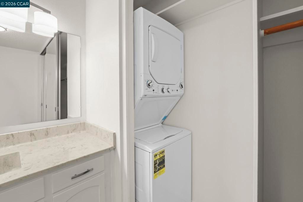 Image 7 of property listing at 1168 Leisure Ln 1, Walnut Creek, CA 94595