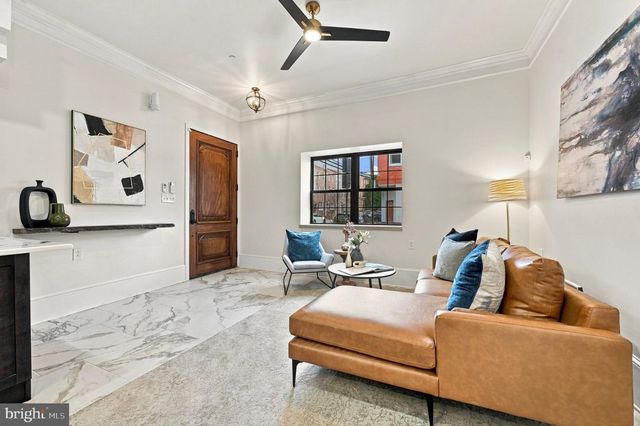 1300 S 6TH ST, Philadelphia, PA 19147
