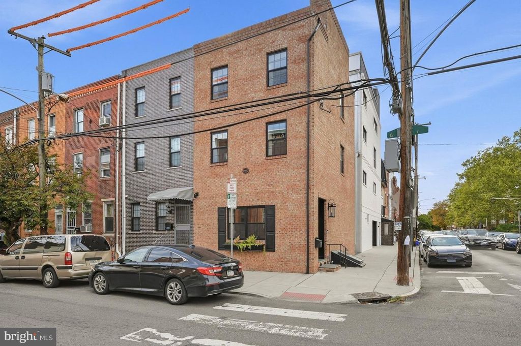 1300 S 6TH ST, Philadelphia, PA 19147