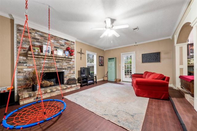 1007 Windswept Drive, Conroe, TX 77301