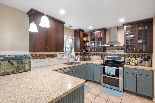 1007 Windswept Drive, Conroe, TX 77301