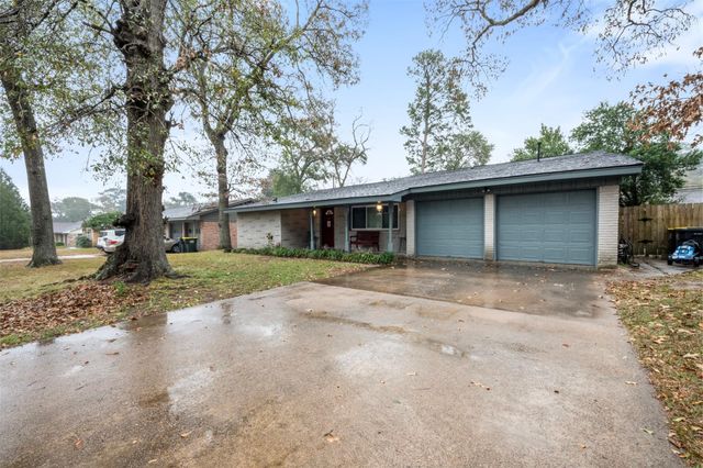 1007 Windswept Drive, Conroe, TX 77301