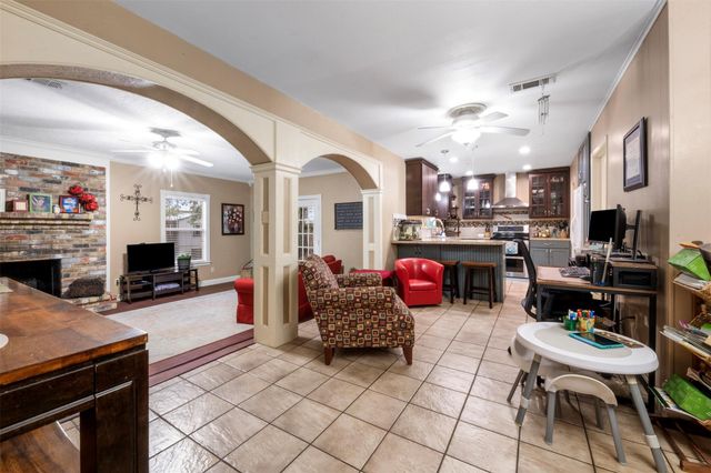 1007 Windswept Drive, Conroe, TX 77301