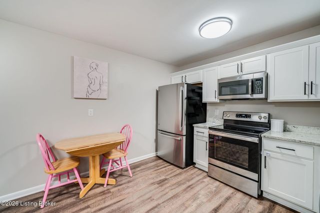 10109 Merioneth Dr, Jeffersontown, KY 40299