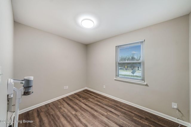 10109 Merioneth Dr, Jeffersontown, KY 40299