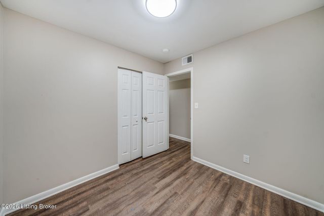 10109 Merioneth Dr, Jeffersontown, KY 40299