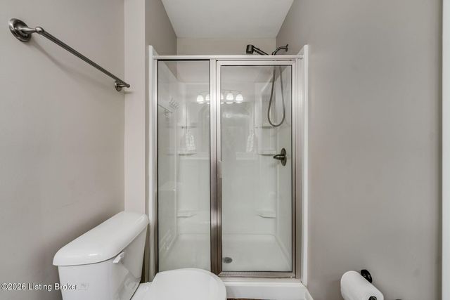 10109 Merioneth Dr, Jeffersontown, KY 40299