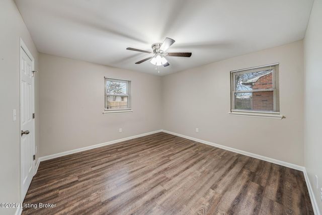 10109 Merioneth Dr, Jeffersontown, KY 40299