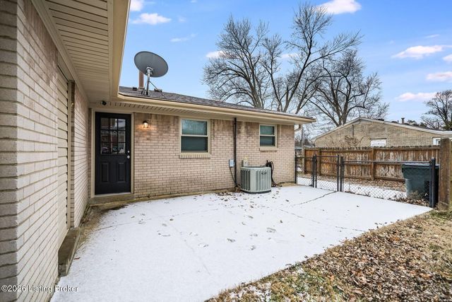 10109 Merioneth Dr, Jeffersontown, KY 40299