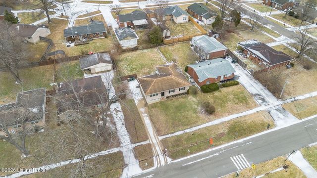 10109 Merioneth Dr, Jeffersontown, KY 40299