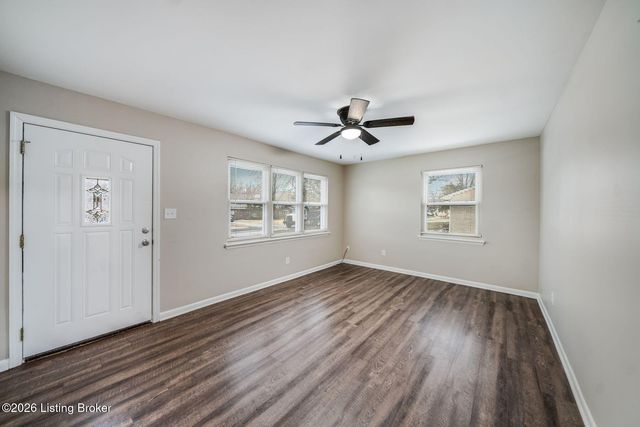 10109 Merioneth Dr, Jeffersontown, KY 40299