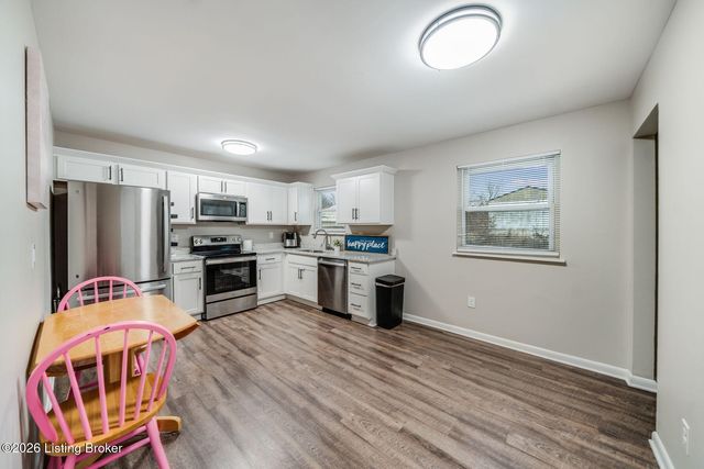 10109 Merioneth Dr, Jeffersontown, KY 40299