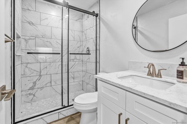 6933 Camino Degrazia, San Diego, CA 92111