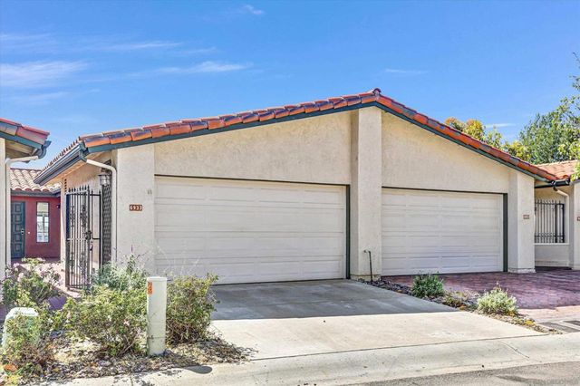 6933 Camino Degrazia, San Diego, CA 92111