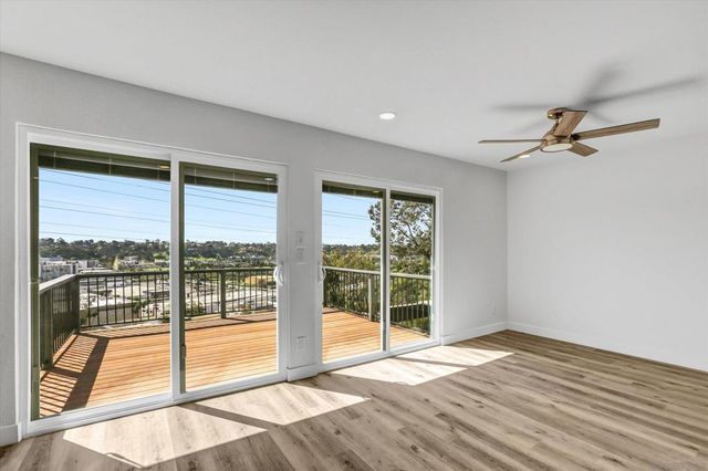 6933 Camino Degrazia, San Diego, CA 92111