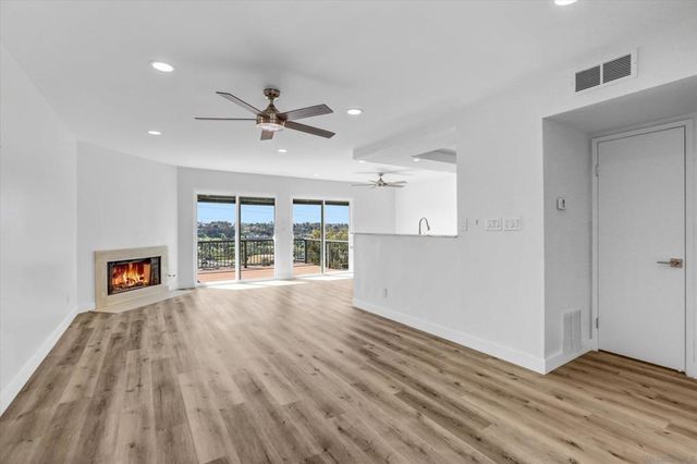 6933 Camino Degrazia, San Diego, CA 92111