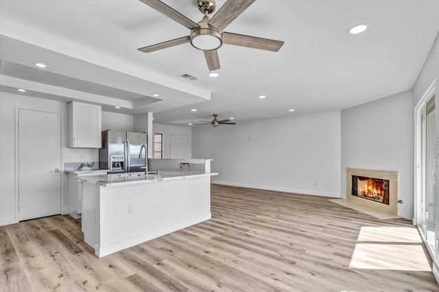 6933 Camino Degrazia, San Diego, CA 92111