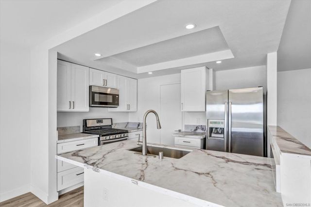 6933 Camino Degrazia, San Diego, CA 92111