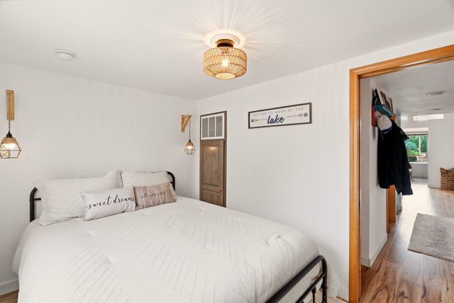 18617 W Williams Lake Rd, Cheney, WA 99004