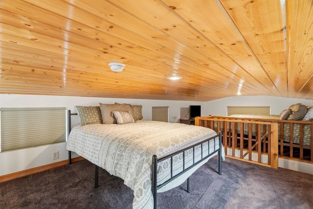 18617 W Williams Lake Rd, Cheney, WA 99004