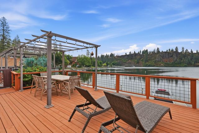18617 W Williams Lake Rd, Cheney, WA 99004