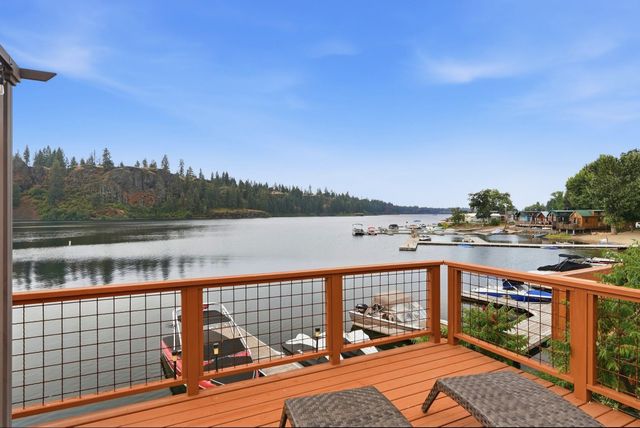 18617 W Williams Lake Rd, Cheney, WA 99004