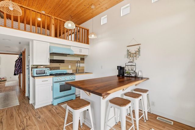 18617 W Williams Lake Rd, Cheney, WA 99004