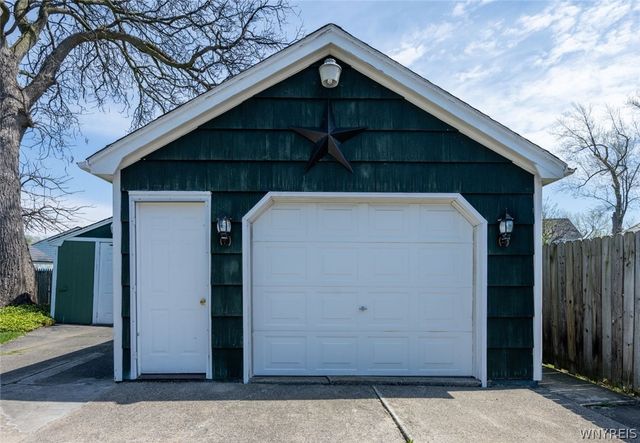 153 Fremont Avenue, West Seneca, NY 14224
