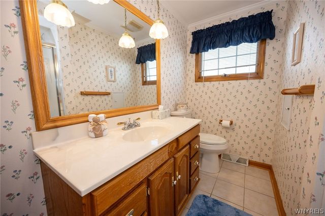 153 Fremont Avenue, West Seneca, NY 14224