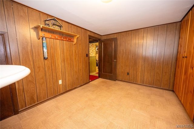 153 Fremont Avenue, West Seneca, NY 14224