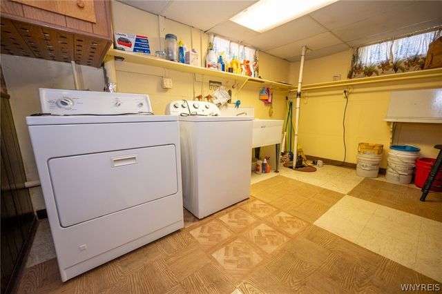153 Fremont Avenue, West Seneca, NY 14224