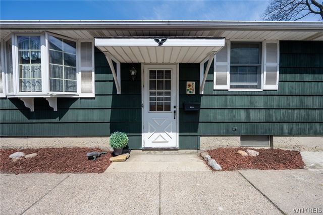 153 Fremont Avenue, West Seneca, NY 14224