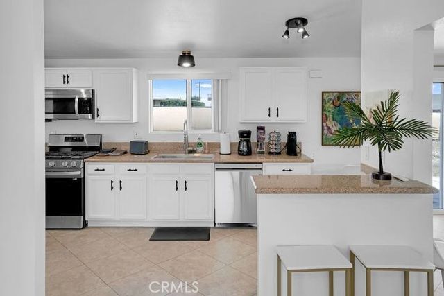 3700 Eastgate Road, Palm Springs, CA 92262