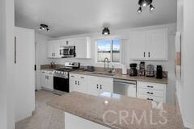 3700 Eastgate Road, Palm Springs, CA 92262