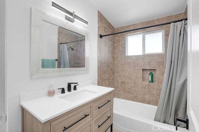 3700 Eastgate Road, Palm Springs, CA 92262