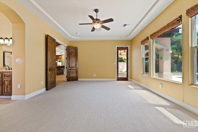 2404 Edingal Drive, Bakersfield, CA 93311