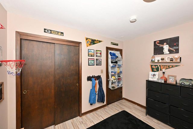 7308 W Congress STREET, Milwaukee, WI 53218