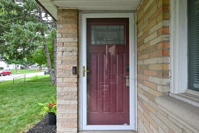 7308 W Congress STREET, Milwaukee, WI 53218