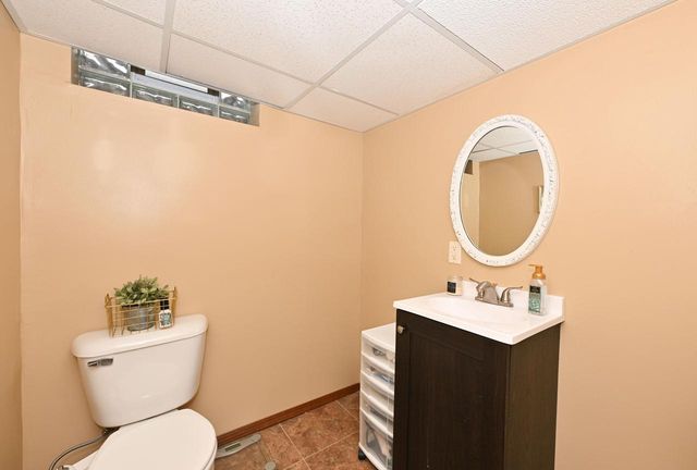 7308 W Congress STREET, Milwaukee, WI 53218