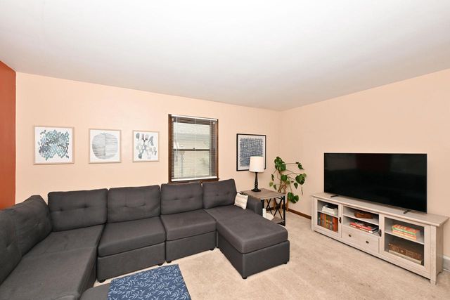 7308 W Congress STREET, Milwaukee, WI 53218